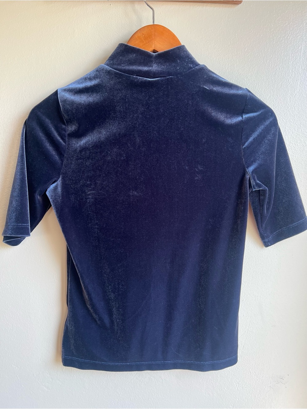 Banana Republic Navy Blue Velvet Mock Neck Elbow Sleeve Top Size Small